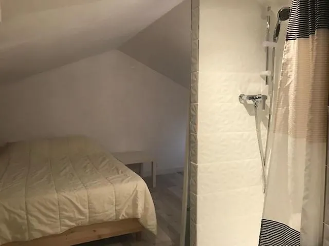 La Plume Apartment *